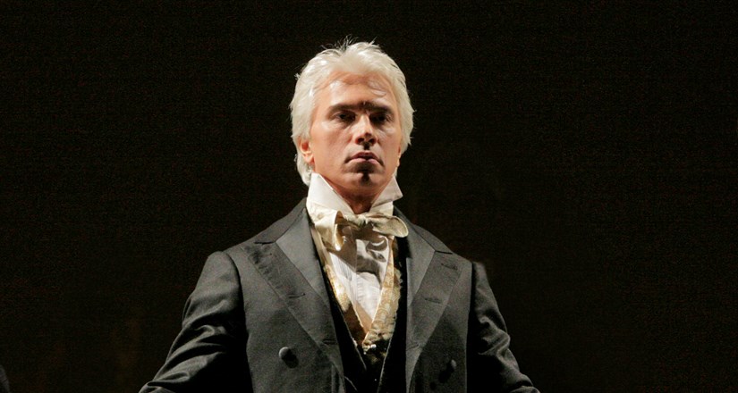 Eugene Onegin (Tchaikovsky) - Met Opera
