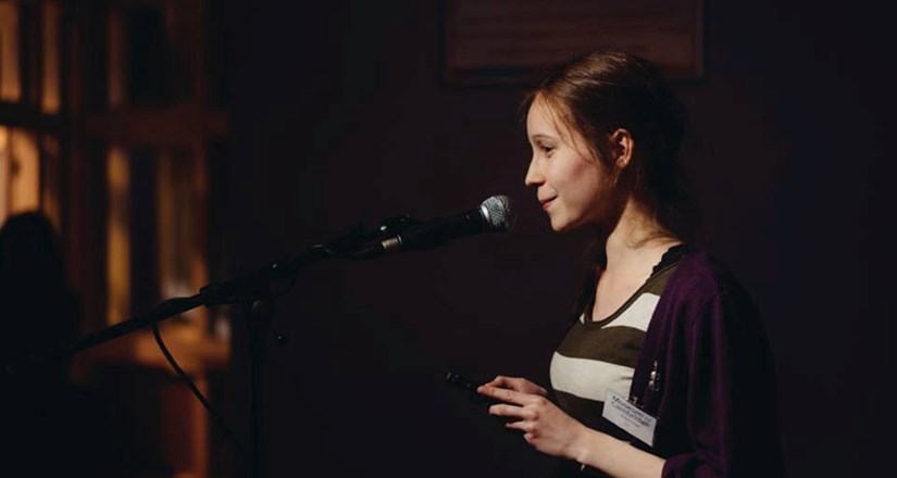 Poetry Stanza with Amber-Page